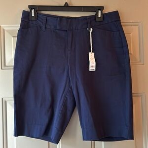 NWT Dockers Womens Ideal Fit Shorts Sz 6 Dark Navy Blue